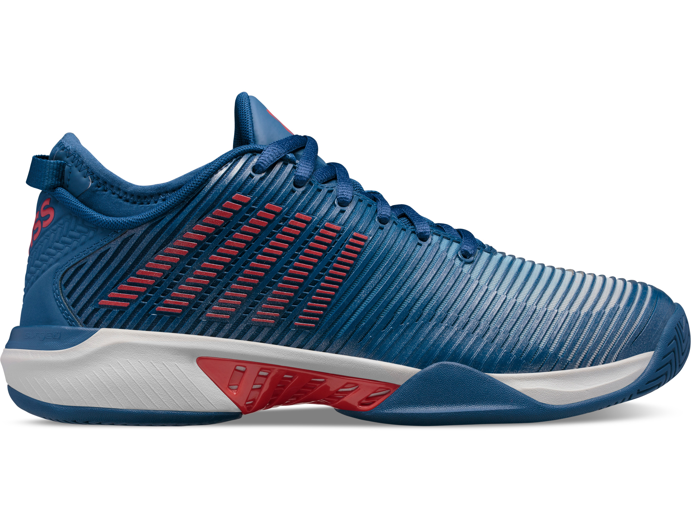 dark gray tennis shoes