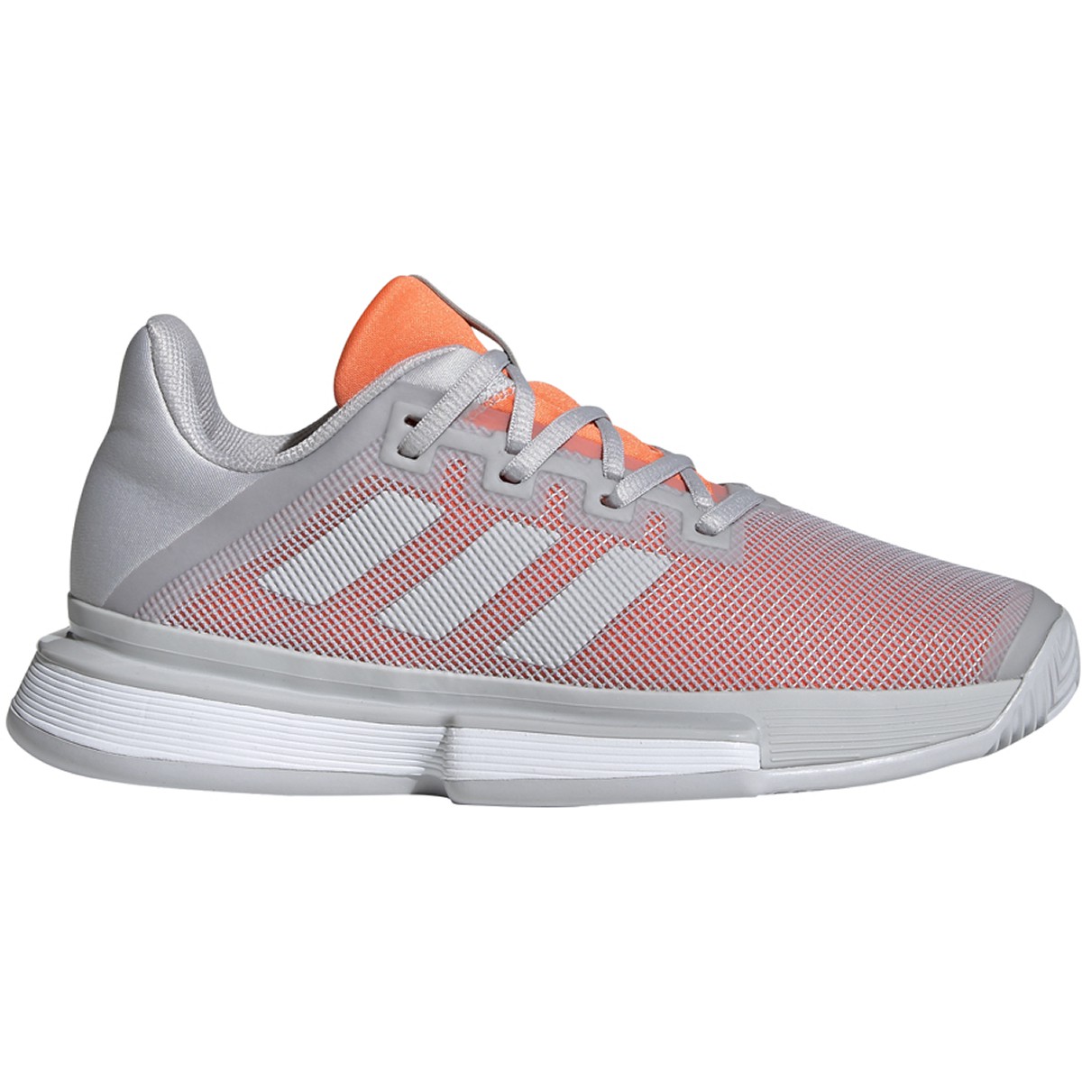 light grey tennis shoes
